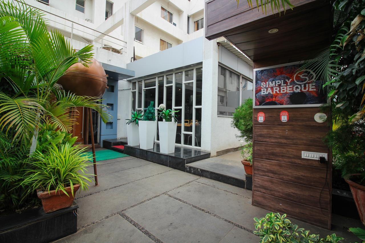 Oyo 24197 Saptaruchi Hotel Pimpri-Chinchwad Kültér fotó